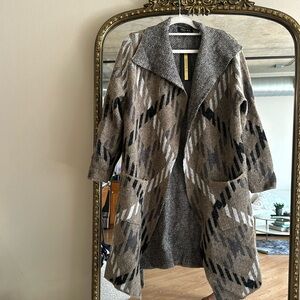 Long Cozy Sweater with Pattern - NORDSTROM TAGS NEVER WORN